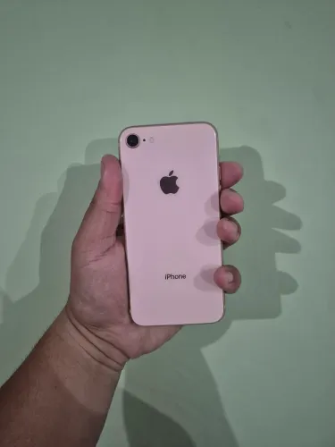 iPhone 8