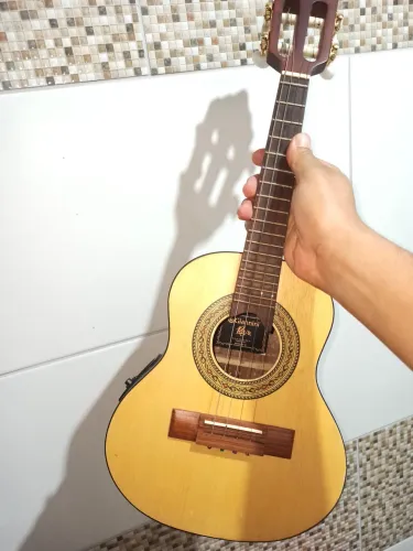CAVAQUINHO GIANNINI RAIZ + PRÉ EQUALIZADOR + CAPA LUXO