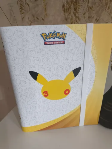Itens Pokémon 30 anos RESERVADO: Wellington