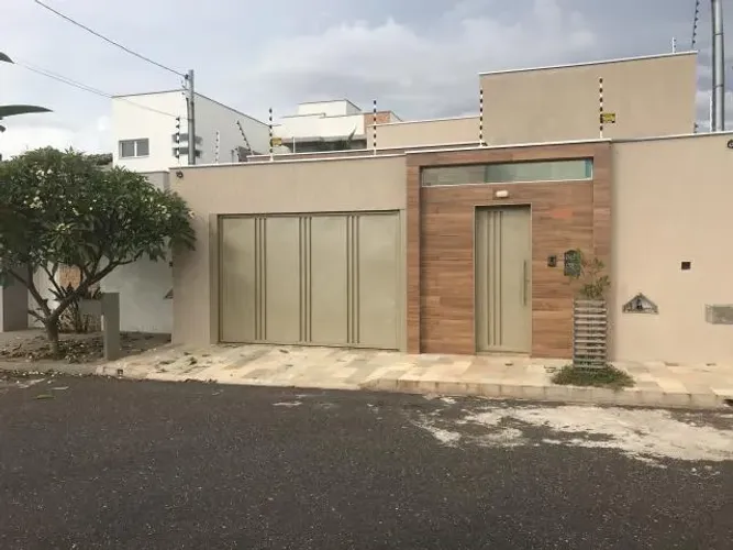 Casa Padrão em Uberlândia
