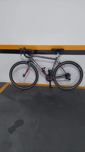 Bicicleta speed Merida R903 para iniciantes