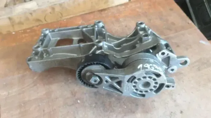 Suporte Do Alternador Audi A3 2010 06f903143e (19g78)