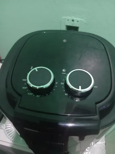 Kit de Air fryer e sanduíchera, as marcas são diferentes