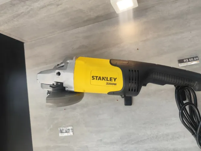 Lixadeira Stanley 7 polegadas