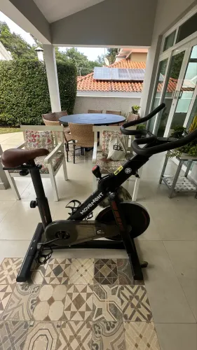 Bicicleta Ergométrica de Spinning Movement C5