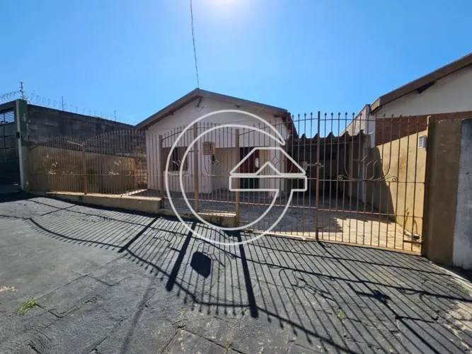 VENDE-SE Residência NO PALMITAL - MARÍLIA/SP