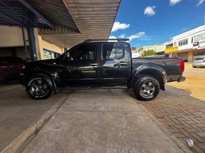Nissan Frontier SE Attack CD 4X4 2.5 TB Diesel 2012