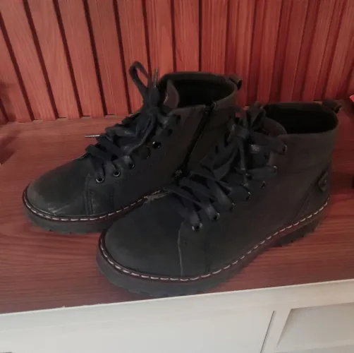 Bota infantil N 33 preta