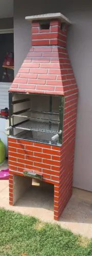 Churrasqueira modelo tijolinho pré moldada!