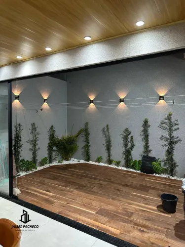 Casa em Condomínio Fechado !!!