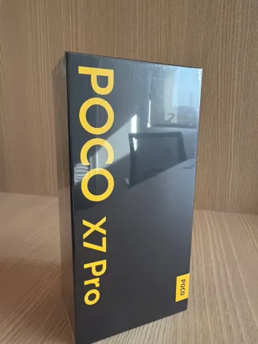 VENDO POCO X7 PRO 8GB RAM 256 GB 10x 