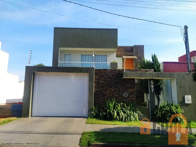 Sobrado Alto Padrão para Venda no Jardim Copacabana - Campo Mourão / PR