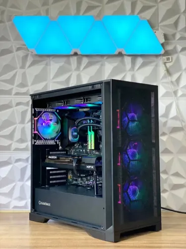 PC GAMER RYZEN 7 5700X/ B550M GAMING PLUS/ RX 7700 XT 12GB XFX