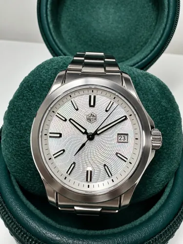 Relógio San Martin SN0150 MOP Branco 39mm