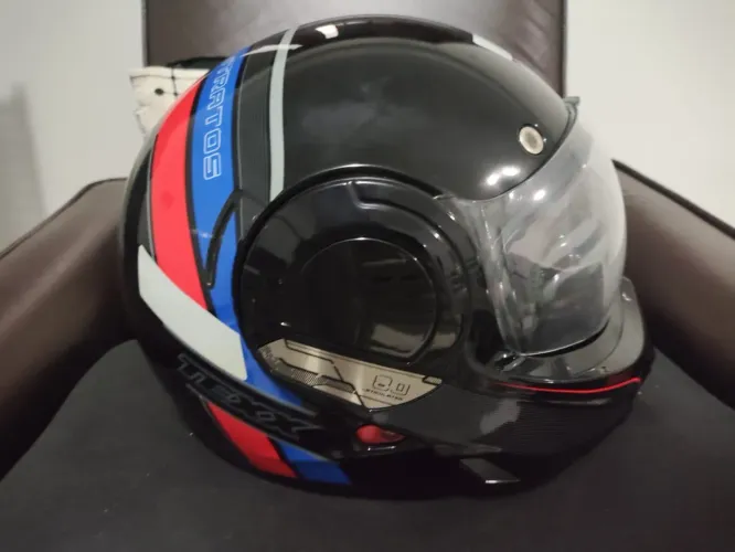 Capacete axxis panther SV tamanho 58 super conservado. R$ 450,00