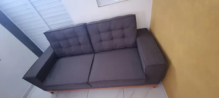 Sofá cinza 3 lugares( 1,93 metros) linho