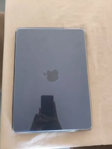 MacBook Air M2 13 Apple Perdi o iCloud e a senha / Para Técnico