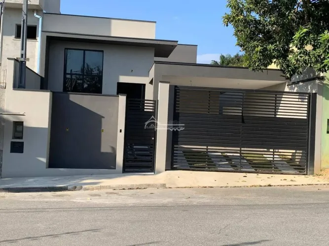 Linda Casa para Venda no Vila Branca Jacareí Sp