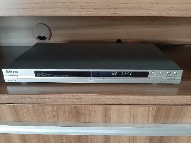 Leitor de DVD/CD Sony - modelo DVP NS575P