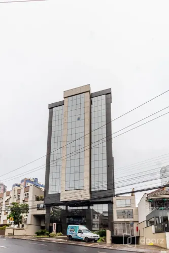 Salas/Conjuntos em Floresta com 47 m² , 2 vaga(s).