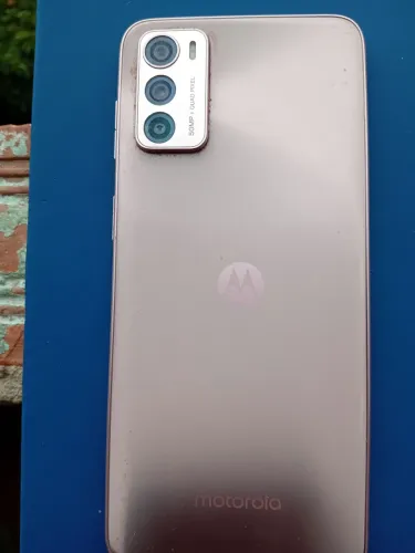 Moto g42 usado 