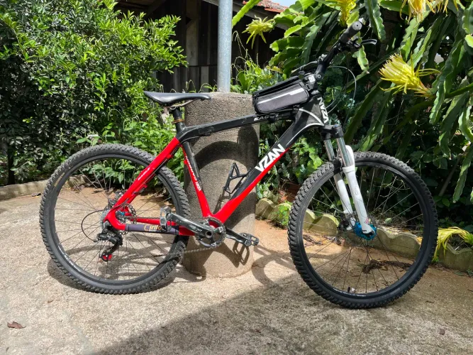 Bicicleta MTB Aro 26 VZAN Eagle - RockShox + Freio a Disco - Ótimo Estado 