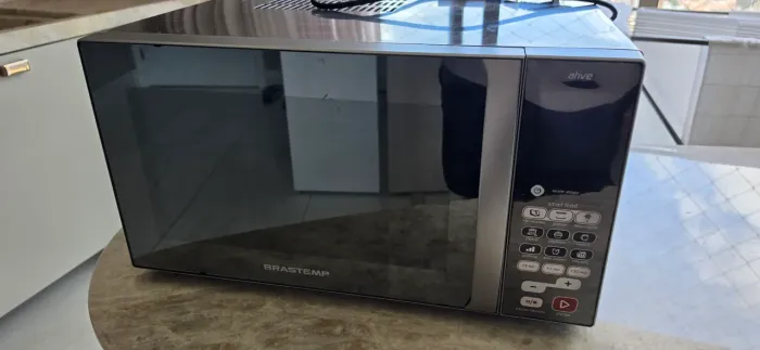 Micro-ondas Brastemp 38 Litros cor Inox Espelhado com Grill - BMJ38AR