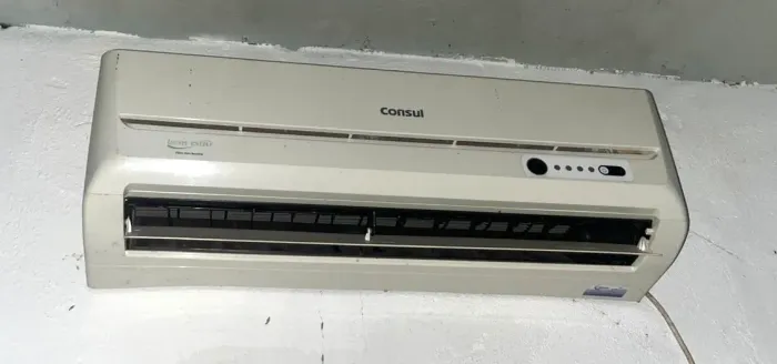 AR-CONDICIONADO 9000 BTUs