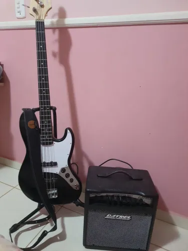 Biaxo gianinni standard + amplificador de baixo 60w + acessórios