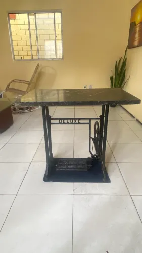 Mesa de mármore