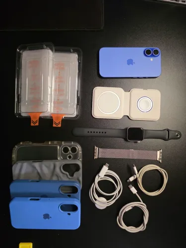 Kit iPhone 16 128gb ultramarine + Apple Watch SE2 40mm + Magsafe duo + acessórios
