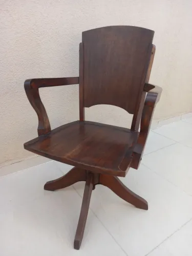 Cadeira poltrona antiga xerife 