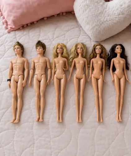 Bonecas Barbie e Ken Originais com Roupinhas e Sapatinhos