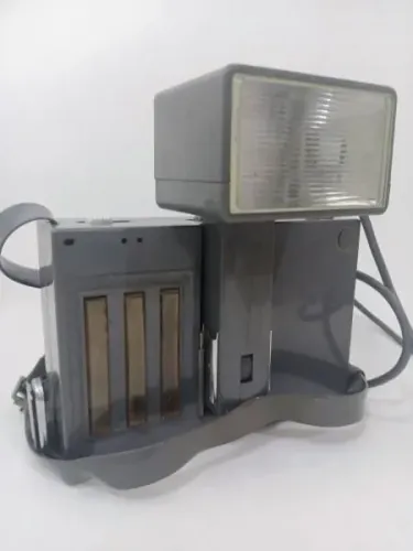 Raro flash maquina fotográfica da marca Frata Metz Mecablitz anos 70
