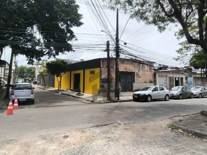 Ponto Comercial de 292m² à venda, localizado no Zumbi, Recife - Pernambuco.