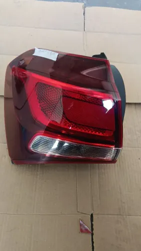 Lanterna traseira Cobalt Esquerda 17/20 C/ Detalhe 