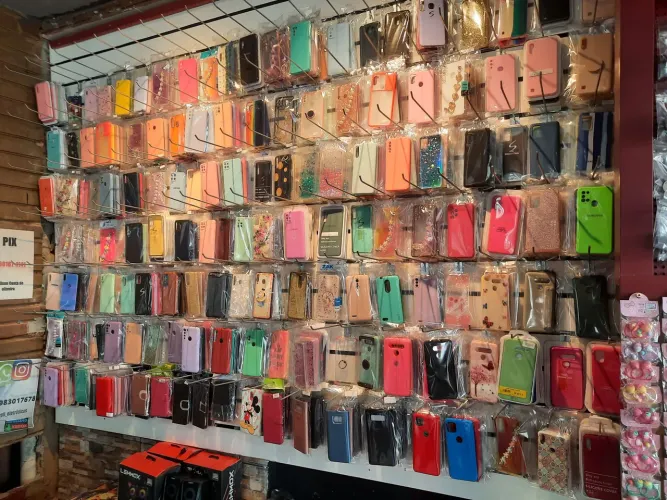 Vendo 95 mil Todo Material e equipamento pra acessórios para Celulares ..
