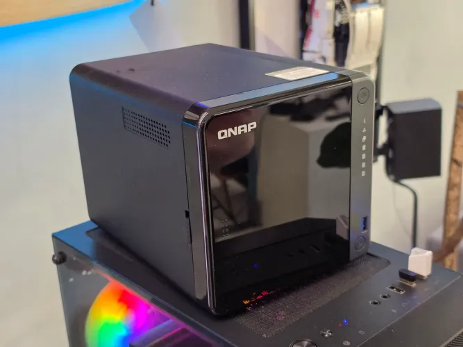 QNAP TS-x53d