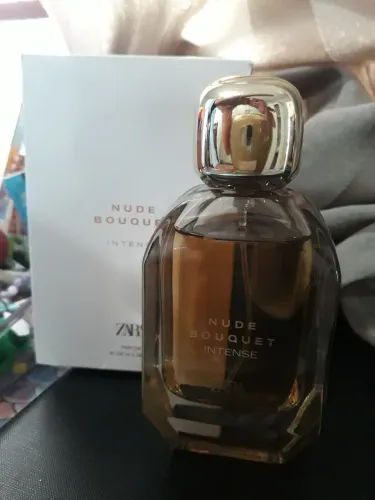 Parfum Nude Bouquet intense Zara