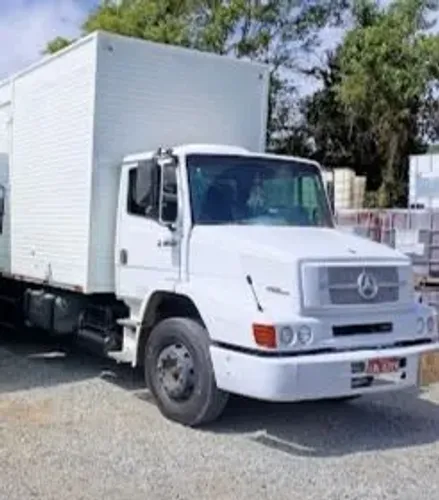 Caminhão 13/18 Mercedes