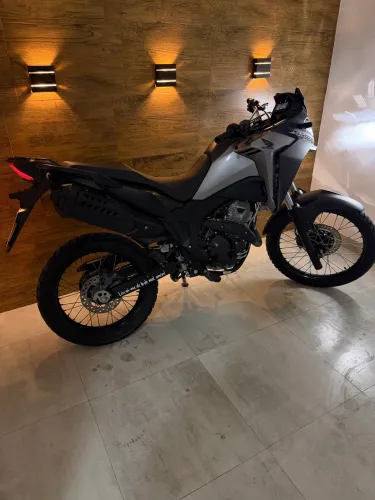 Xre 300 Sahara 2024