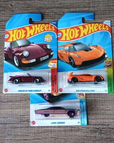 03 Hotwheels colecionáveis