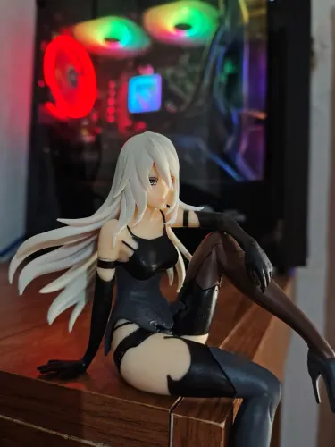 Action Figurine A2 NieR Automata (sentada)