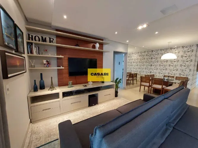 Apartamento com varanda gourmet à venda, 3 suítes, lazer e 3 vagas de garagem.