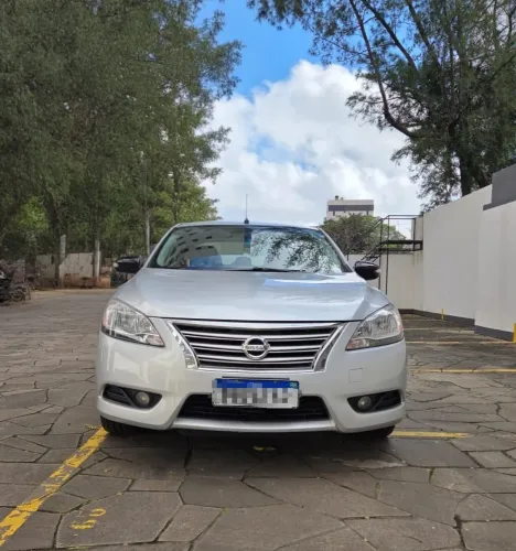 Nissan Sentra SL 2.0/ 2.0 Flex Fuel 16V Aut. 2016