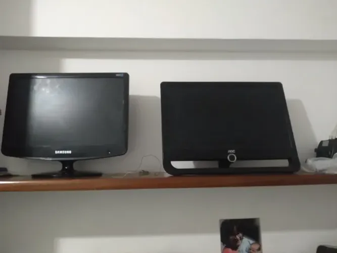 MONITORES