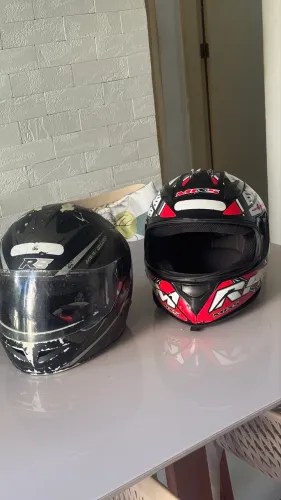 Capacete de moto 