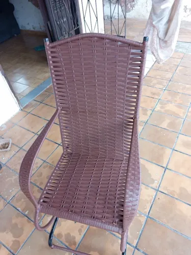 Cadeira de balanço nova