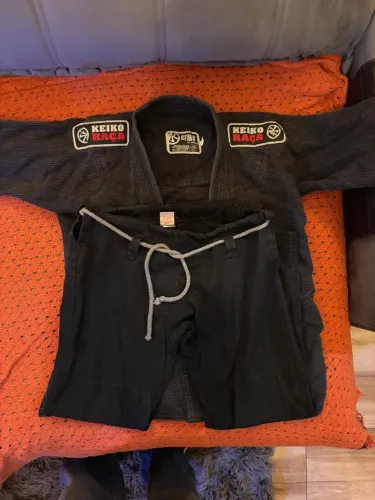 Kimono M4 preto