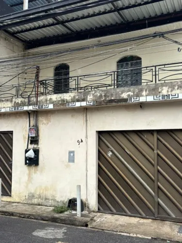 Alugar - se Casa no Segundo andar